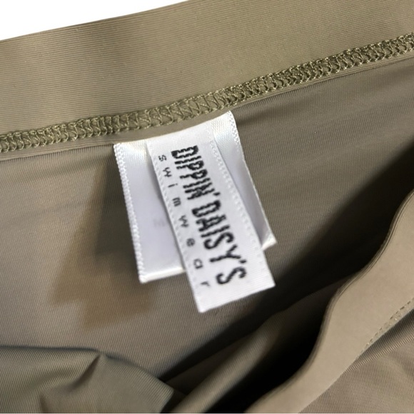 Dippin' Daisy's Sage High-Cut Bikini Bottom - Picture 5 of 5